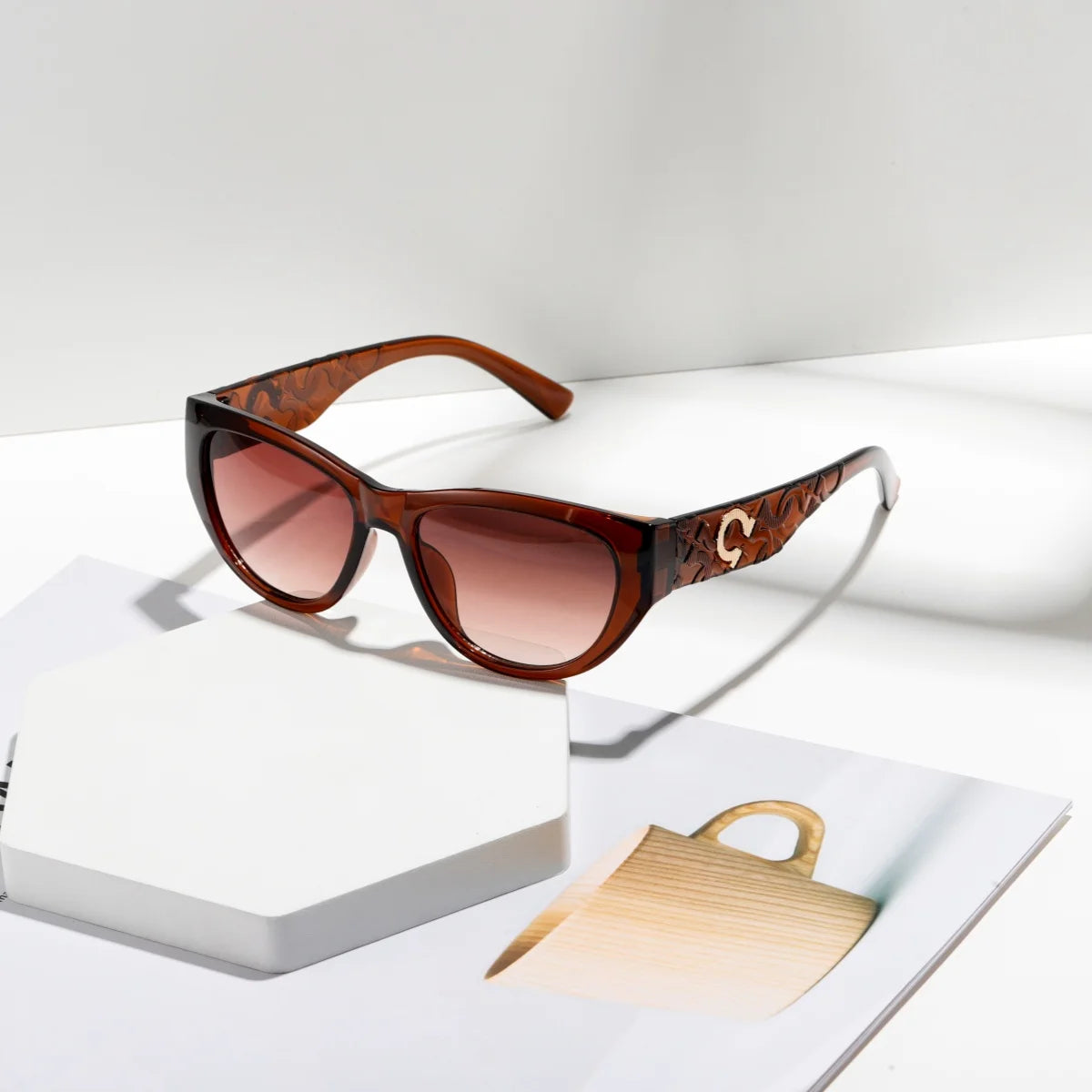1pcs European and American retro fashion unisex sunglasses trend versatile summer sun shading, sun protection, UV resistant sung
