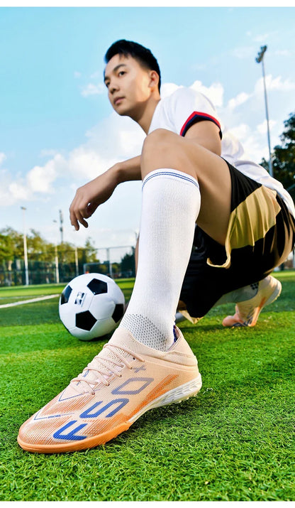 Nouvelles chaussures de football pour hommes, chaussures de futsal d'intérieur antidérapantes, crampons de match de haute qualité, chaussures de football, baskets, chaussures montantes pour terrain gazonné et extérieur