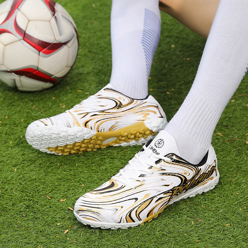 Chaussures de football pour hommes, modèle bas, avec crampons longs FG/TF, chaussures de football pour jeunes, ultra-légères, antidérapantes, pour entraînement sur gazon naturel, chaussures de sport.