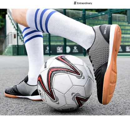 Indoor Soccer Cleats Men Professional Futsal Shoes Anti-Skid Men’s Football Boots Original Hard Court Chuteira Society Futebol