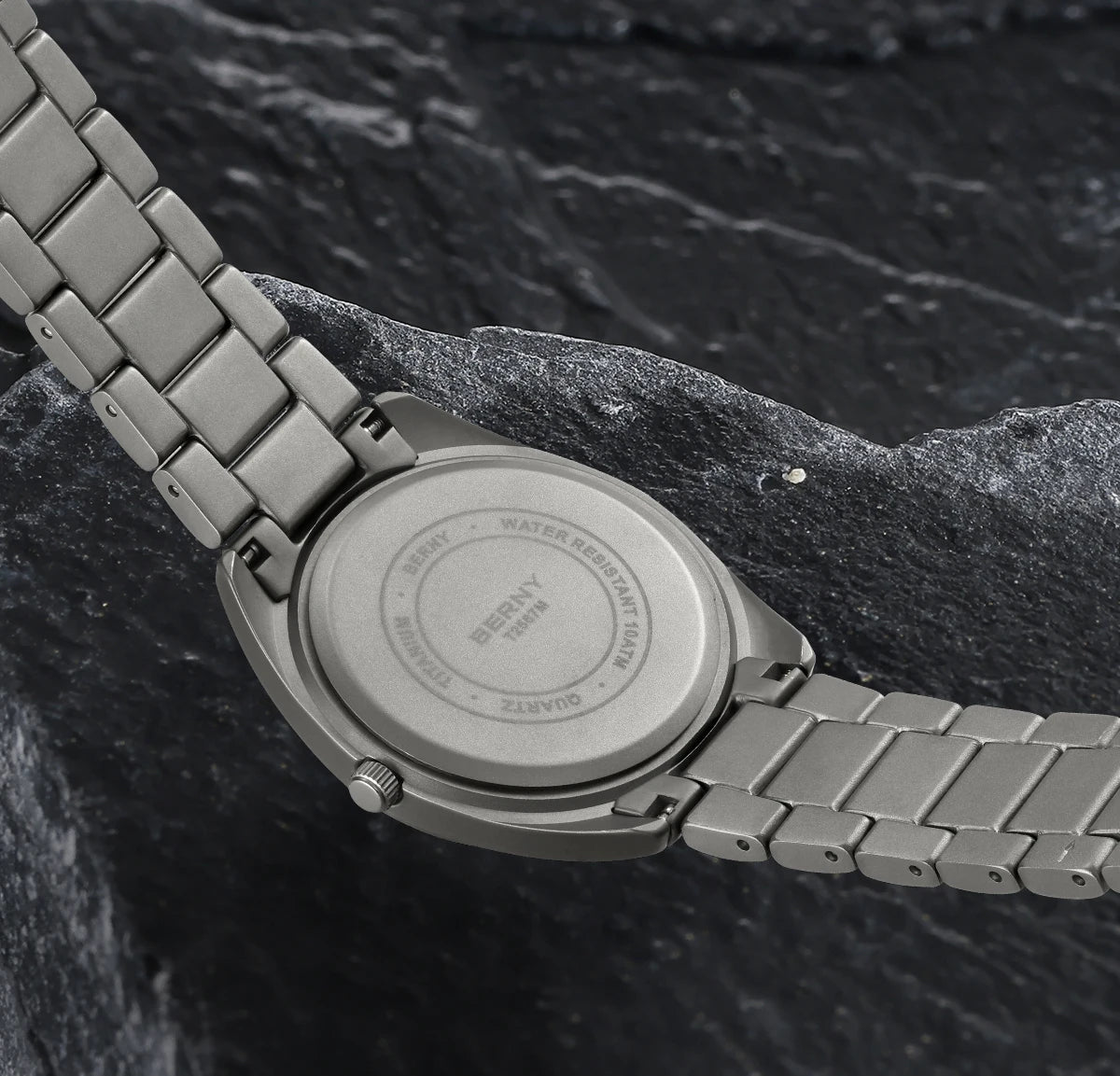 BERNY Titanium Watch for Men Super Light Weight Wristwatch Super Luminous Sapphire 10ATM Waterproof Sport Field Quartz Watches
