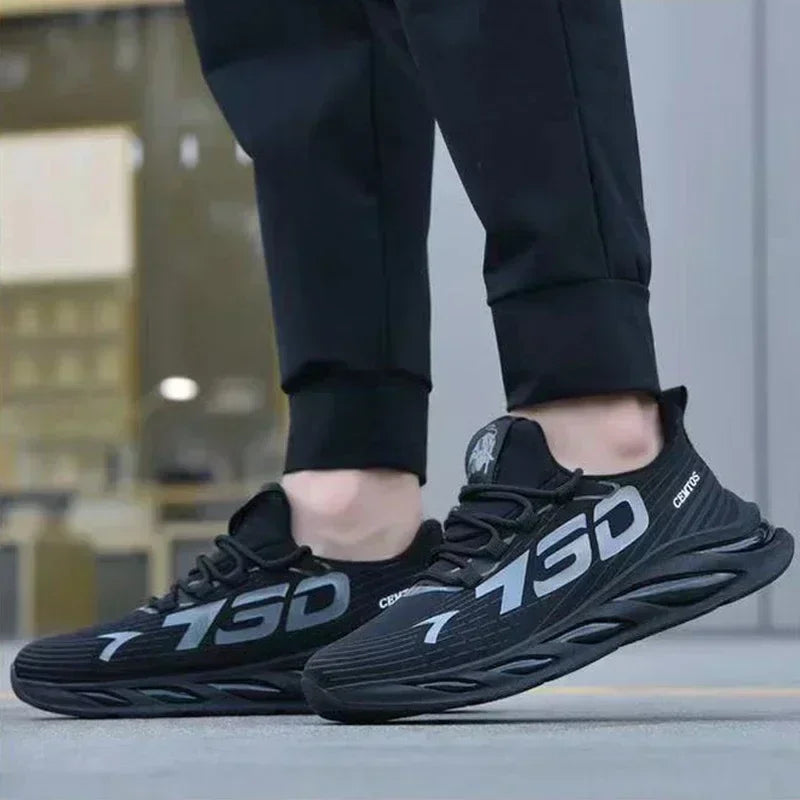 New Summer Men's Breathable Mesh Running Shoes Lightweight Trendy Sports Sneakers for Daily Workout and Outdoor Walking