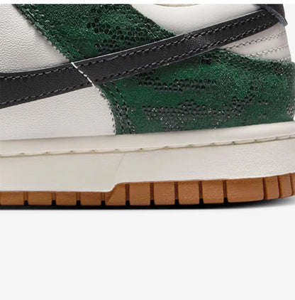 Nike Authentic Dunk Low Women's Retro Low-Top Sneakers FQ8893-397