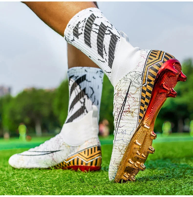Chaussures de football pour enfants, crampons de football pour garçons et filles, chaussures de sport d'extérieur légères, durables et antidérapantes pour les jeunes