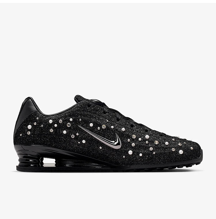 Nike Shox Z da donna, scarpe sportive basse con lacci, resistenti all'usura e con assorbimento degli urti, IQ1157-010