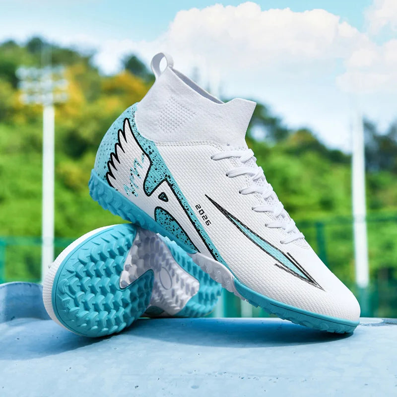 Nouvelles chaussures de football pour hommes, antidérapantes, de haute qualité, ultralégères, pour l'extérieur et l'intérieur, chaussures de sport à haute cheville, futsal antidérapantes