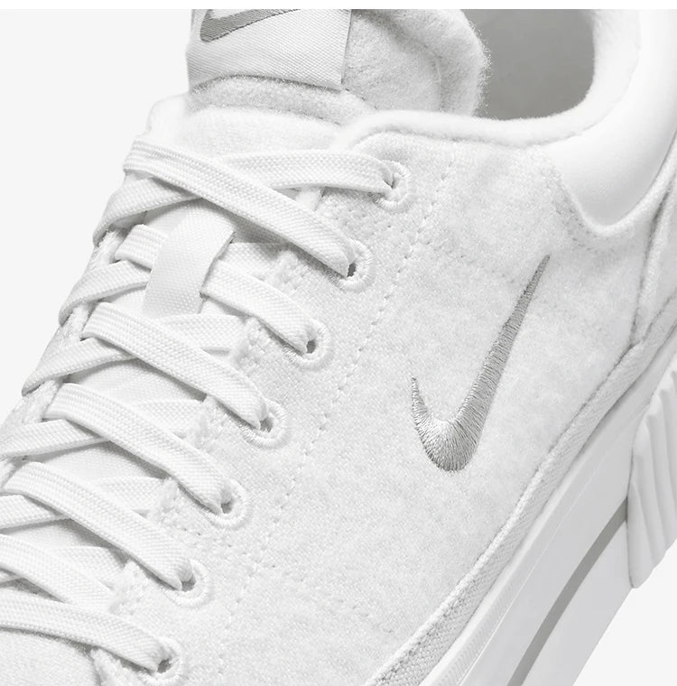 Nike Authentic Legacy Lift ženske skejterske cipele na platformu FZ2606-100