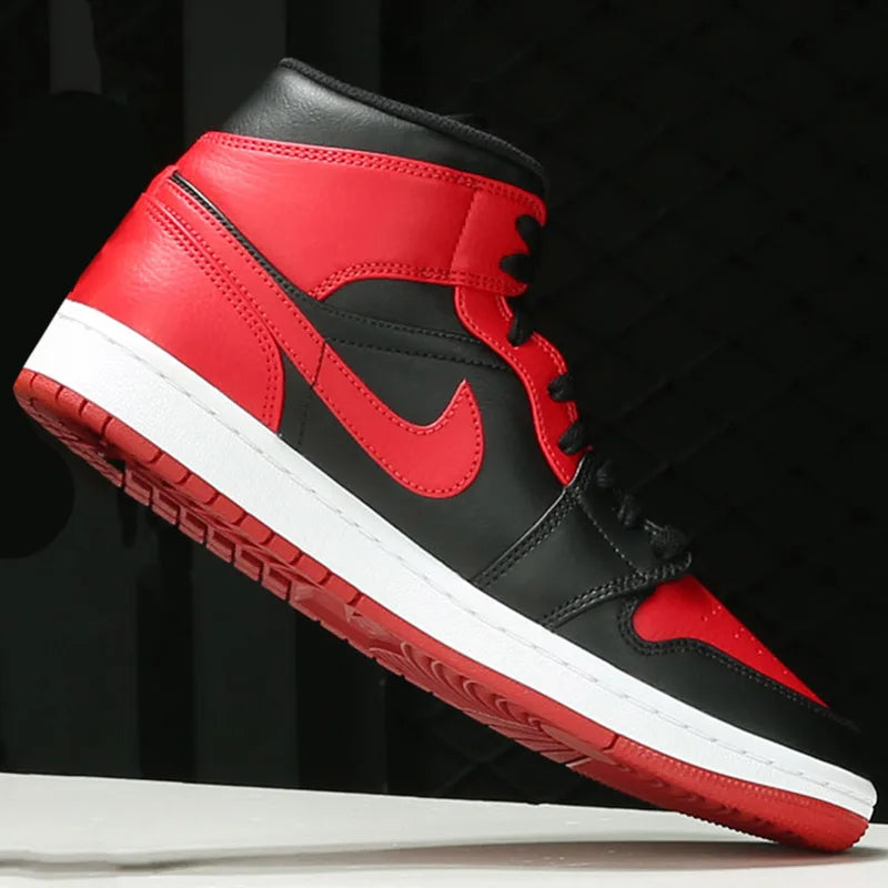 Nike Authentic AIR JORDAN 1 Klassische Herren-Sportsneaker für Freizeit und Alltag 554724-074