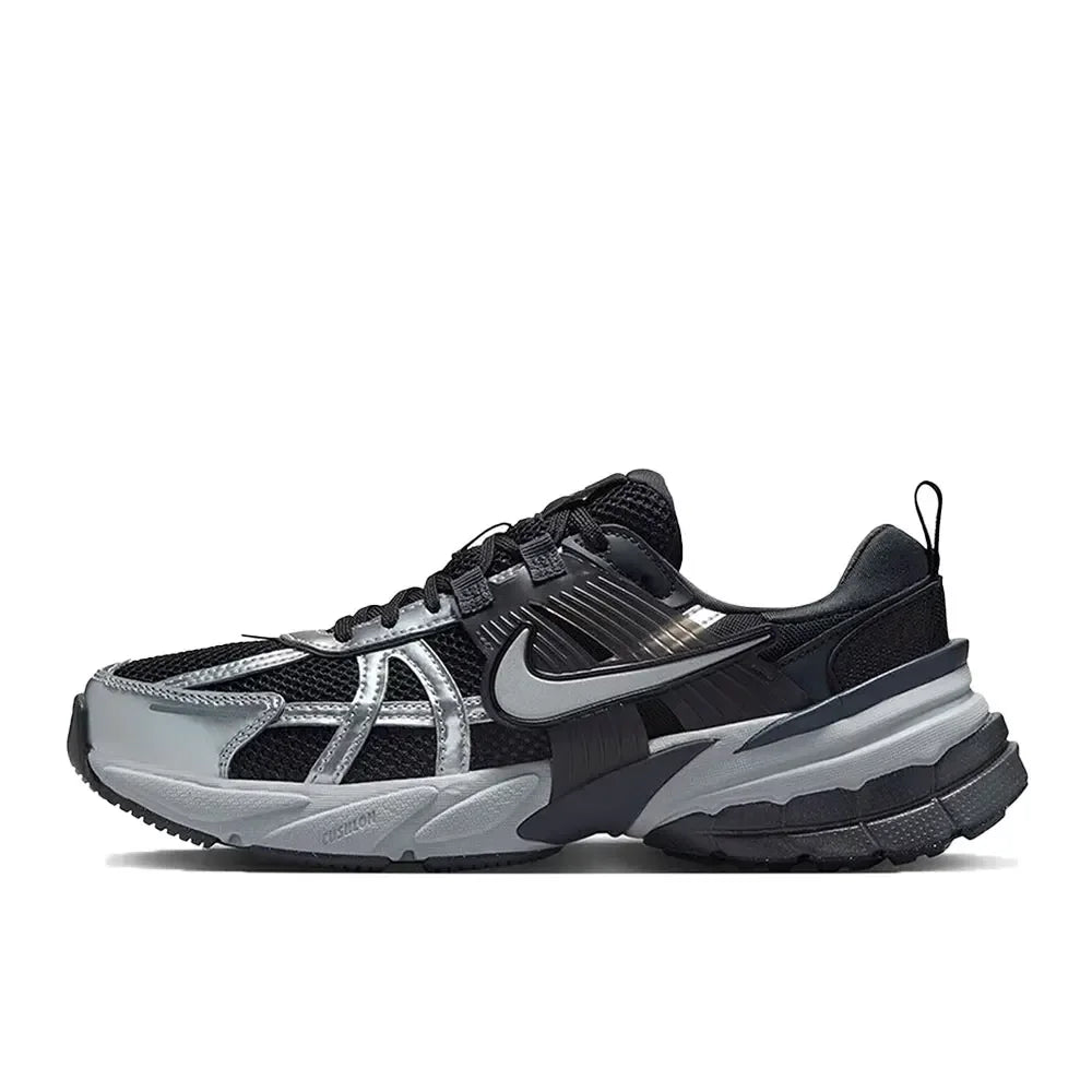 Nike V2K Run Men's Low-Top Running Shoes Versatile, Durable, Casual Training & Urban Commuting HJ4497-001