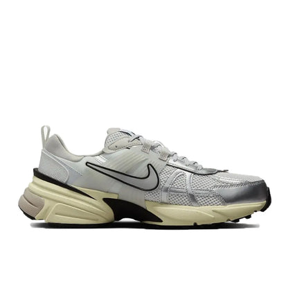 Nike V2K Run Runtekk Retro-inspirerede, moderigtige, åndbare, komfortable, støddæmpende, afslappede og alsidige løbesko til både mænd og kvinder HJ4497-100
