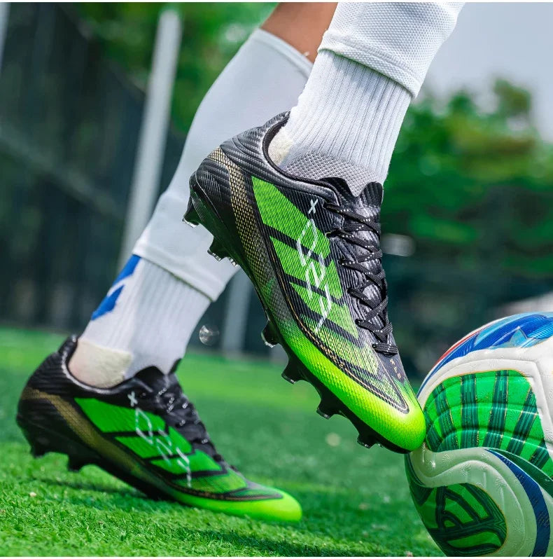 Nouvelles chaussures de football pour hommes, chaussures de sport d'extérieur, chaussures d'entraînement, chaussures de football antidérapantes, baskets professionnelles ultralégères unisexes