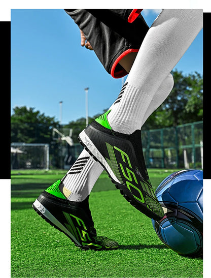 Nouvelles chaussures de football pour hommes, baskets antidérapantes, chaussures d'entraînement, bottes de football très vendues, crampons légers de haute qualité pour matchs sur gazon, mi-hautes pour l'extérieur
