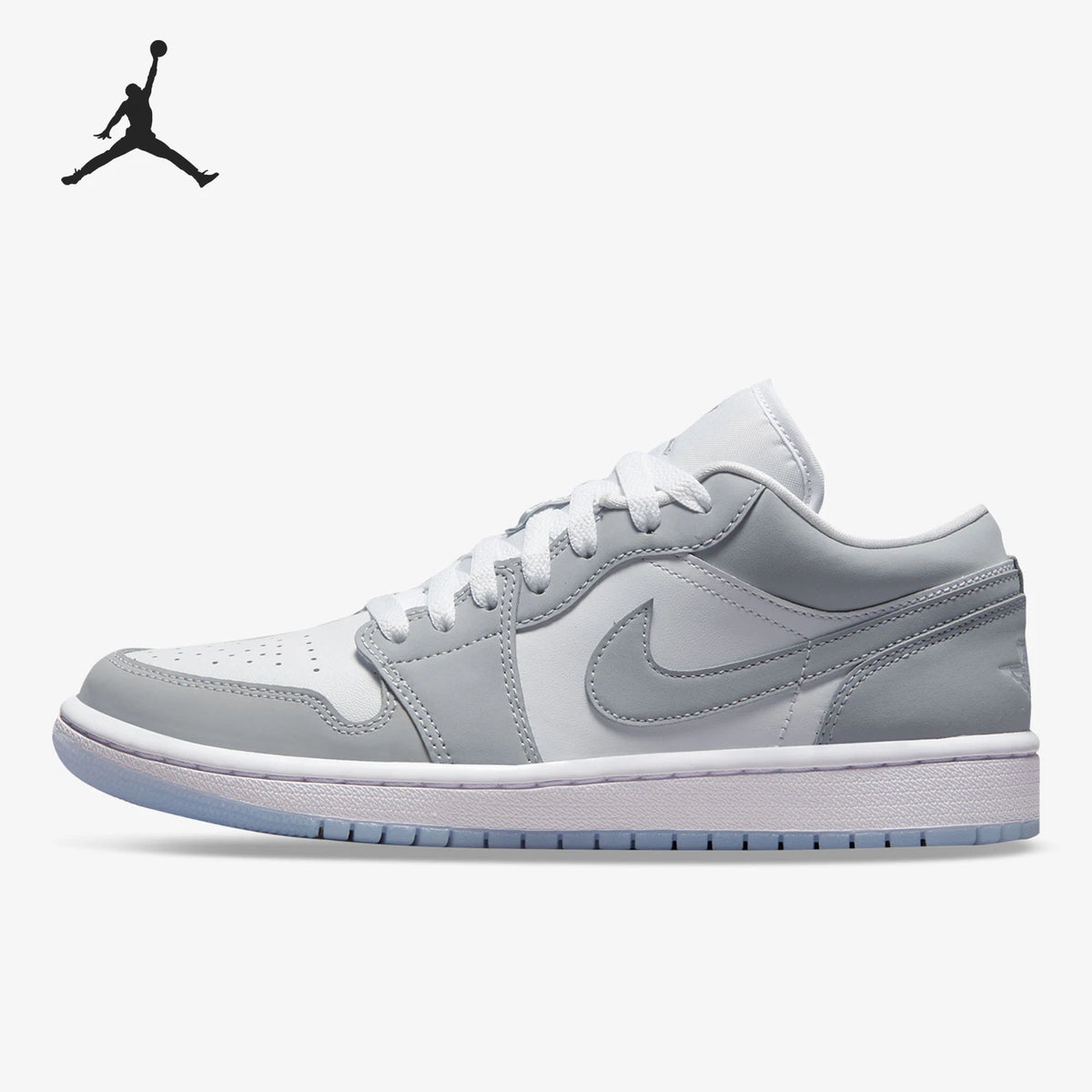 Nike, chaussures de basketball classiques pour hommes et femmes, modèle AIR JORDAN 1 AJ1, référence DC0774-105.