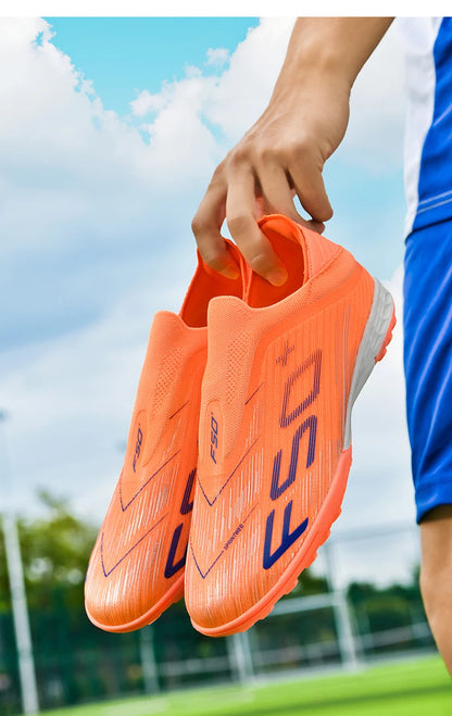 Nouvelles chaussures de football pour hommes, crampons pour terrain gazonné, chaussures de futsal confortables, chaussures de football pour terrain synthétique, chaussures de sport ultralégères, antidérapantes, pour adul