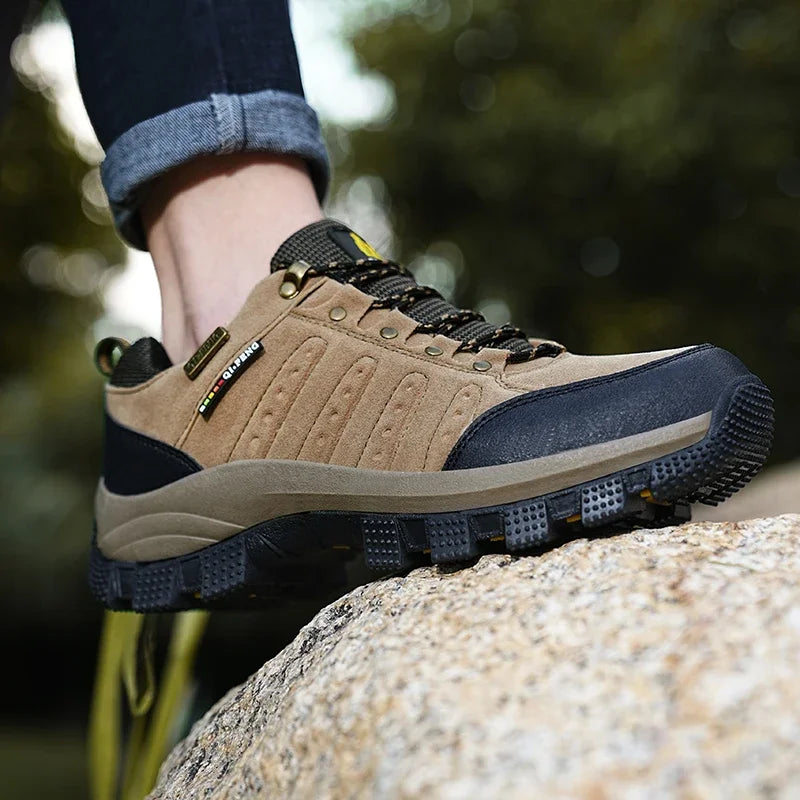 Classic Men and Women Outdoor Hiking Shoes Boots Couples Mountain Climbing Boots High Quality Sports Trekking Footwear New Sneakers