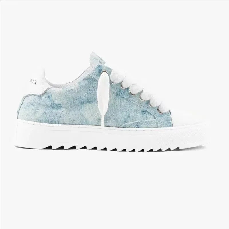 Chaussures de skate décontractées et respirantes pour hommes, semelle épaisse, baskets de sport polyvalentes, en toile grise denim imprimée, style spray, chaussures en toile