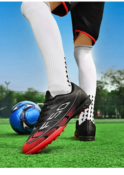 Nouvelles chaussures de football pour hommes, chaussures de sport ultralégères, chaussures de football pour matchs en plein air, futsal, haute cheville, respirantes, antidérapantes, de haute qualité