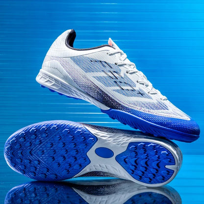 Nouvelles chaussures de football pour hommes, chaussures de soccer pour terrain en herbe, chaussures d'entraînement, chaussures de sport ultralégères, chaussures de match professionnelles, baskets antidérapantes unisexes.