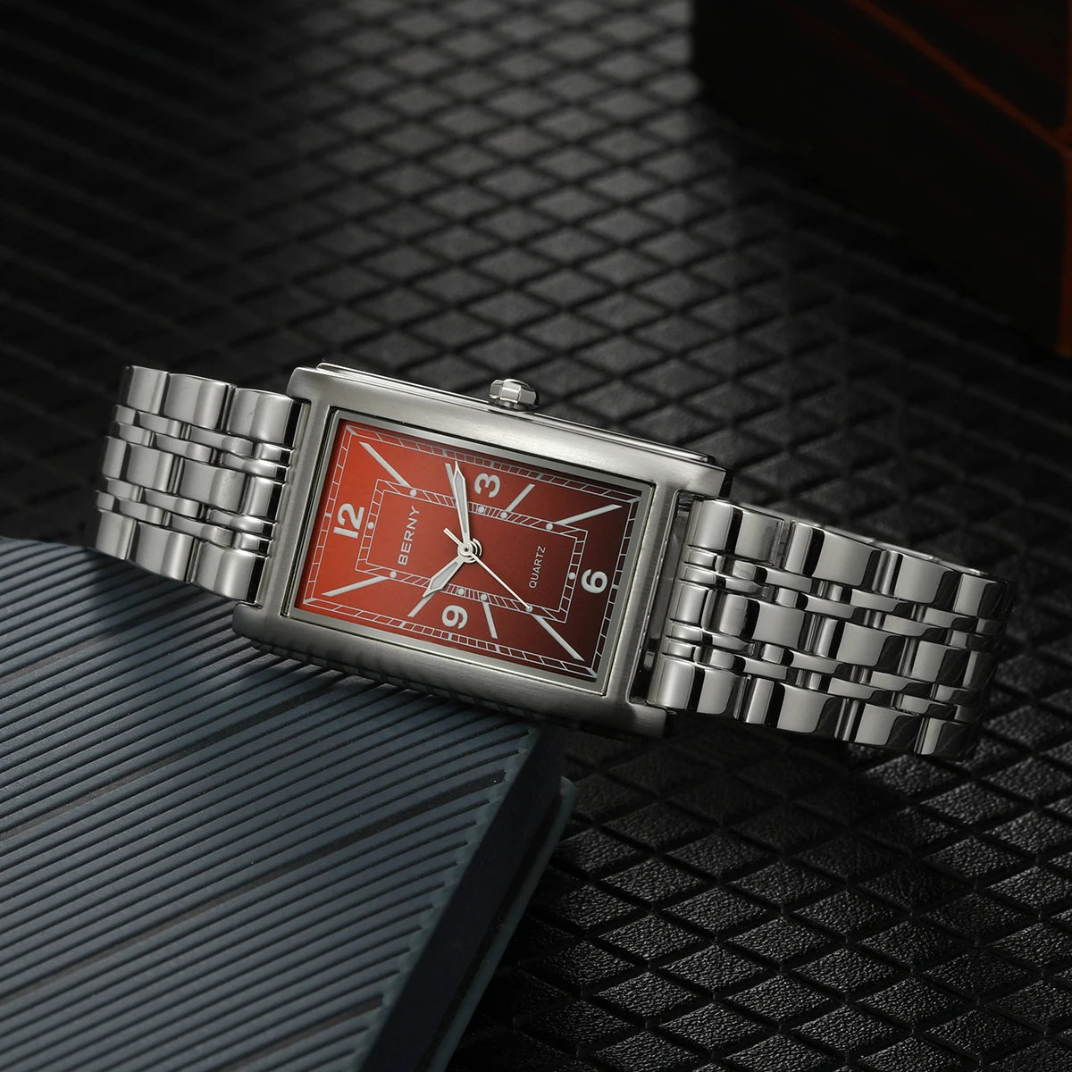 BERNY square men’s watch – Quartz movement, Roman numeral dial, luminescent display, 316L stainless steel case – An elegant and casual rectangular watch