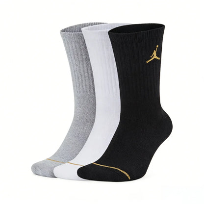 Nike Socks: 3-Pack of Men's and Women's Sports Socks / Basketball Socks / Durable, Moisture-Wicking Cotton Socks SX5545-100