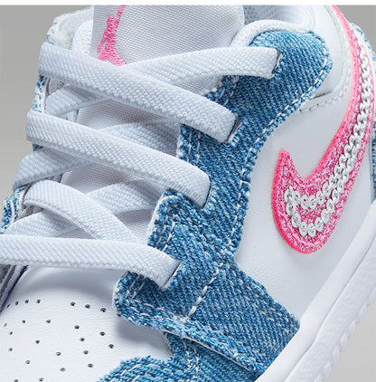 Nike eredeti JORDAN csecsemő- és gyermekek számára készült, mindennapi használatra szánt, könnyű, tépőzáras sportcipő HQ2002-400