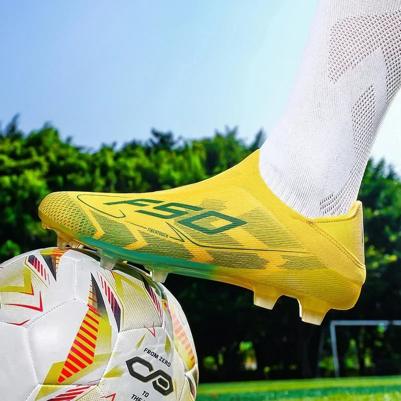 Nouvelles Chaussures de Football pour Hommes – Crampons d'Extérieur pour Entraînement sur Gazon – Baskets Mi-Montantes Légères Antidérapantes de Haute Qualité – Meilleures Ventes