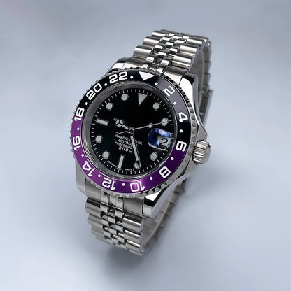 40 mm átmérőjű, YM Design kétirányban forgó keret, zafírüveg, világító számlap, NH35 szerkezethez, Jubile szíjjal ellátott luxus férfi karóra