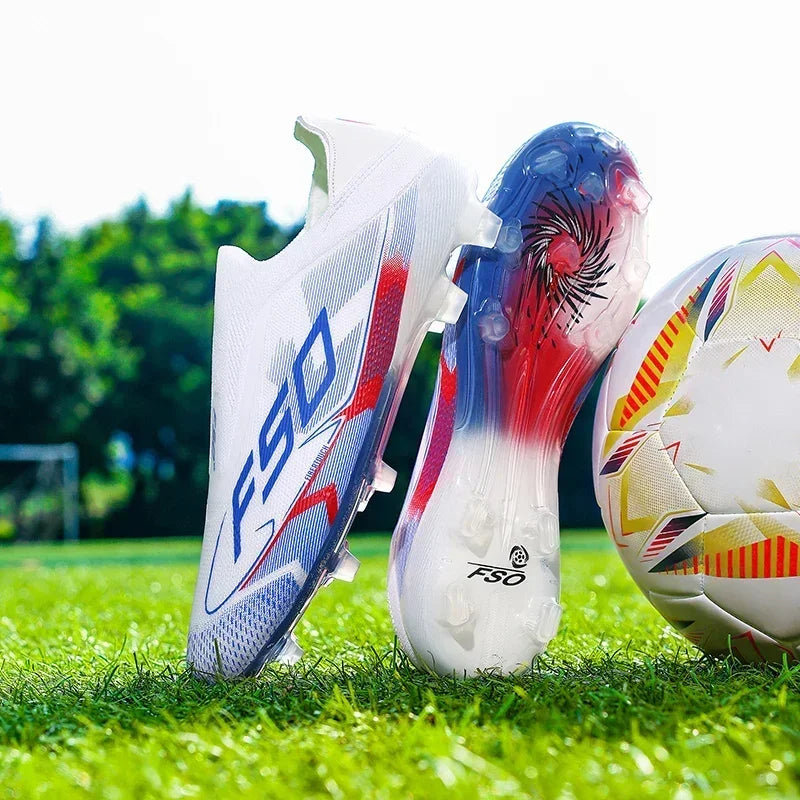 Nouvelles chaussures de football pour hommes, mi-hautes, légères, très vendues, pour l'entraînement sur herbe, antidérapantes, crampons de haute qualité pour l'extérieur.