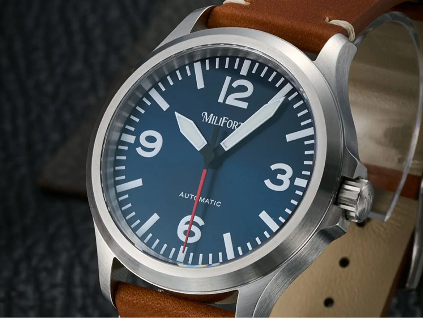 Milifortic Military Watch 39mm NH38 Automatic Mechanical Movement Retro Sapphire Crystal BGW9 Lume Leather Strap 10Bar Watch Men