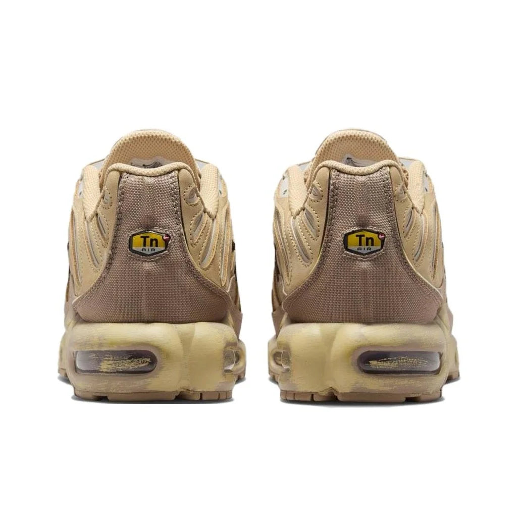 POIZON Nike Air Max Plus Sesame FZ5049-222