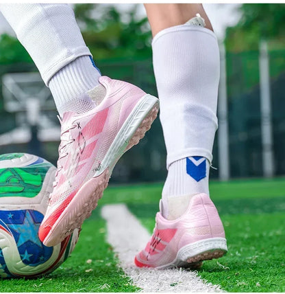 Nouvelles chaussures de football pour hommes, chaussures de soccer pour terrain en herbe, chaussures d'entraînement, chaussures de sport ultralégères, chaussures de match professionnelles, baskets antidérapantes unisexes.