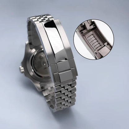 40 mm átmérőjű, YM Design kétirányban forgó keret, zafírüveg, világító számlap, NH35 szerkezethez, Jubile szíjjal ellátott luxus férfi karóra