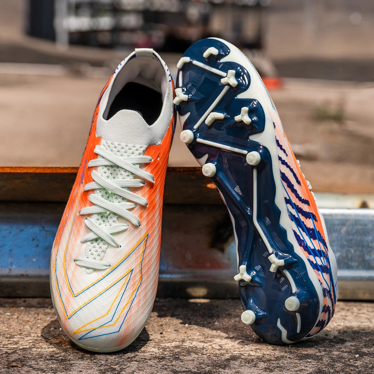 Chaussures de football unisexes pour hommes, modèle AG FG, avec tige en polyuréthane résistant et crampons en caoutchouc robustes, idéales pour les matchs de football en extérieur, sur gazon et pour les activités sporti