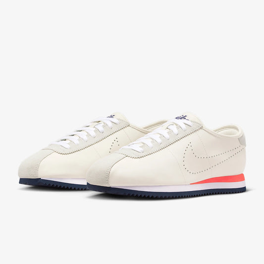 Nike Authentic Spring Style Damen-Low-Top-Schnürsneaker aus Mesh für die Freizeit HQ1841-101