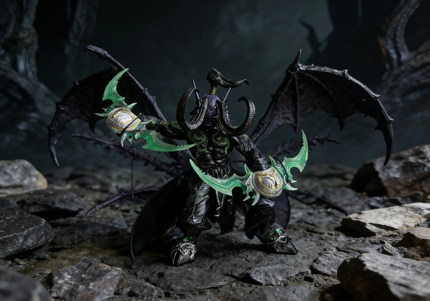 World of Warcraft Handheld Black Devil Hunter Illidan Fury Wind Ornament Lich King Arthas Model Boy