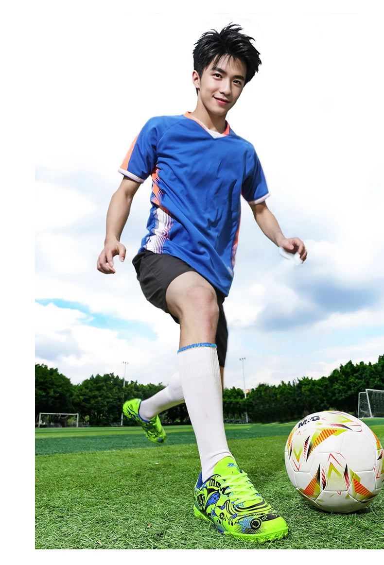 Chaussures de football pour étudiants, chaussures de sport, terrain de société, chaussures de football pour garçons, futsal, baskets rapides d'intérieur, crampons originaux pour la cheville, chaussures de football