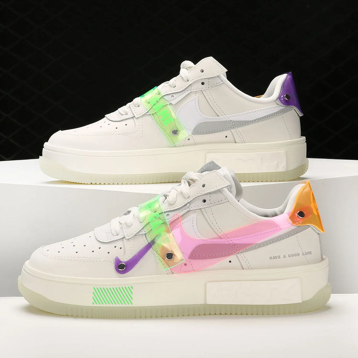 Nike AIR FORCE 1 '07 Damen Air Force One Classic Freizeitsneaker DO2332-111