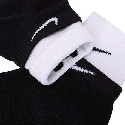 Κάλτσες Nike για άνδρες και γυναίκες, για γυμναστική, τρέξιμο, άσκηση, μαλακές, άνετες, αναπνεύσιμες κάλτσες καθημερινής χρήσης, κάλτσες μέχρι τη μέση της γάμπας