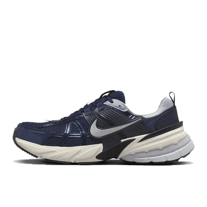 Nike V2K Run Men's Low-Top Running Shoes Versatile, Durable, Casual Training & Urban Commuting HJ4497-001