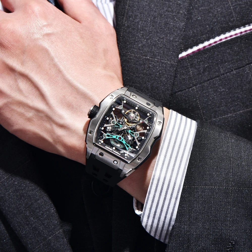 PAGANI DESIGN 42 mm-es új Alien modell, átlátszó hátlapos, átlátszó szerkezetű luxus férfi karóra, zafírüveges, automata férfi karóra