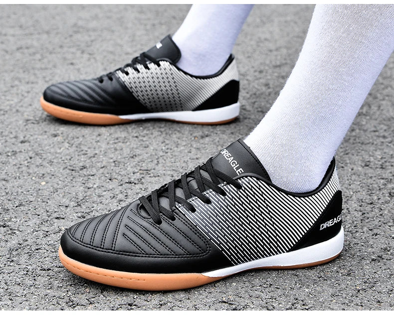 Indoor Soccer Cleats Men Professional Futsal Shoes Anti-Skid Men’s Football Boots Original Hard Court Chuteira Society Futebol