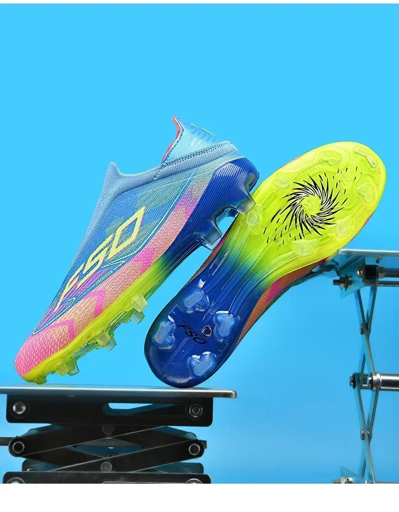 Nouvelles chaussures de football pour hommes, crampons de gazon très vendus, chaussures de football respirantes, chaussures de match de haute qualité, baskets antidérapantes pour garçons, légères pour l'extérieur