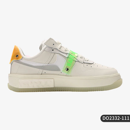 Nike AIR FORCE 1 '07 Damen Air Force One Classic Freizeitsneaker DO2332-111