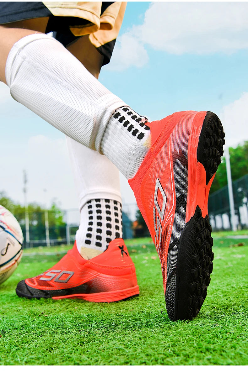 Chaussures de football pour hommes, neuves, pour terrain gazonné, professionnelles, originales, résistantes, décontractées, chaussures de football de qualité supérieure, ultralégères