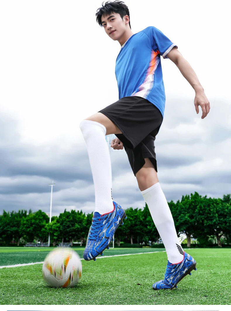 Chaussures de football à crampons longs et basses, chaussures de sport respirantes et antidérapantes pour hommes, chaussures de sport résistantes à l'usure pour l'entraînement sur gazon naturel