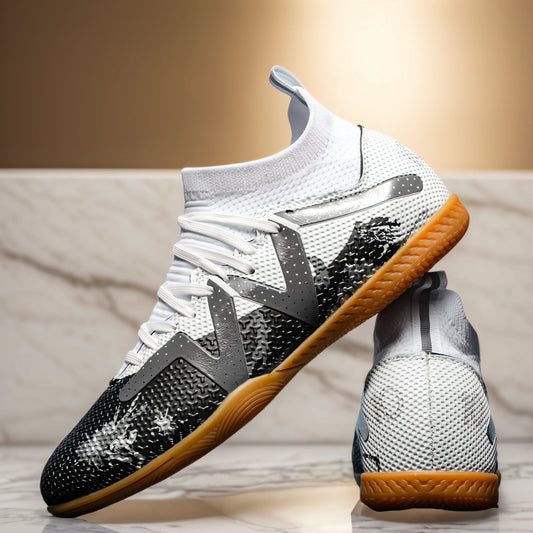 High-top soccer shoes for indoor five-a-side training for both men and women, slip-resistant and wear-resistant. sneakers