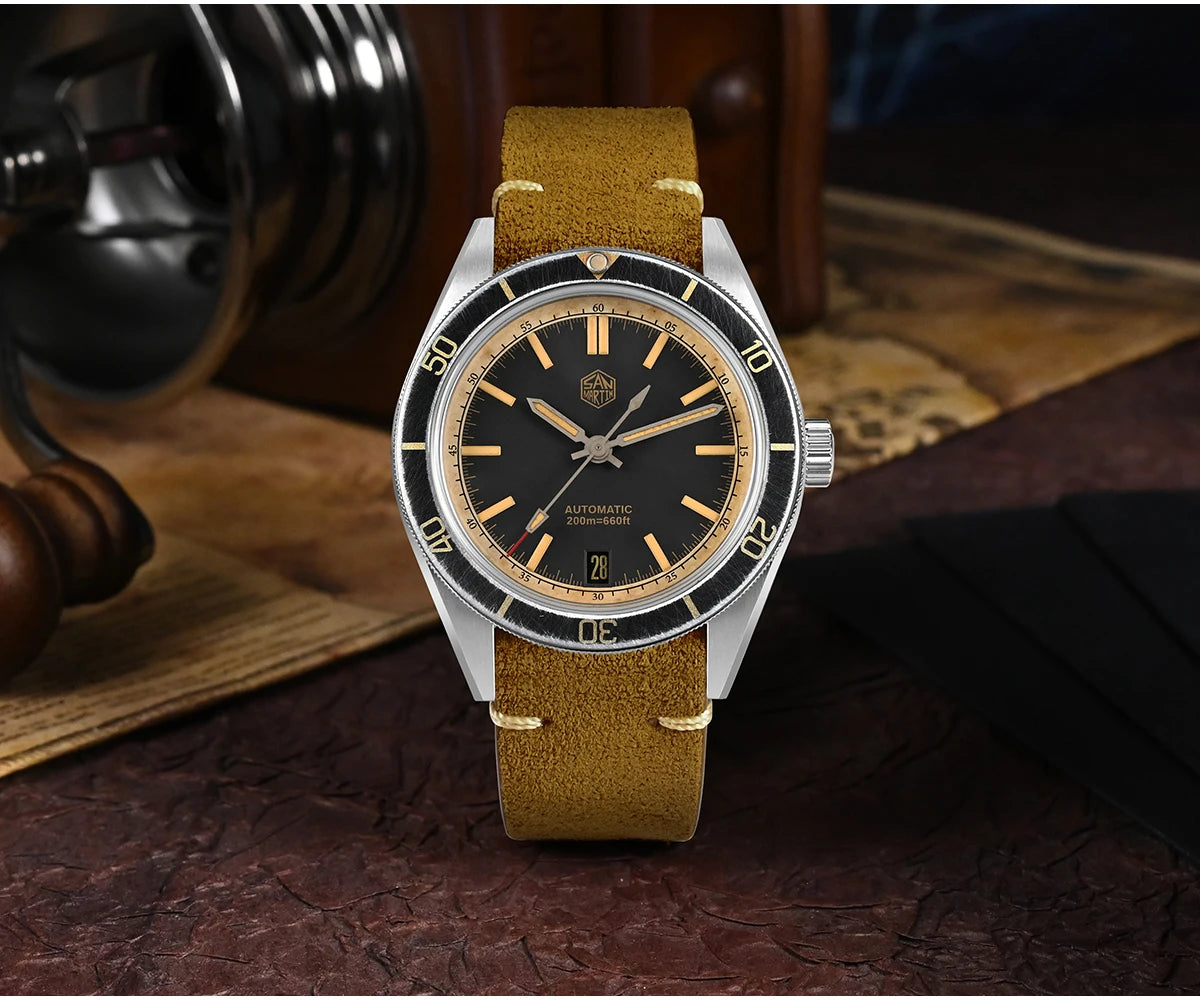 San Martin 39.5mm Men Dive Watch Vintage Distressed Effect NH35 Automatic Mechanical Watch Waterproof 200m C3 Lume SN0116 Reloj