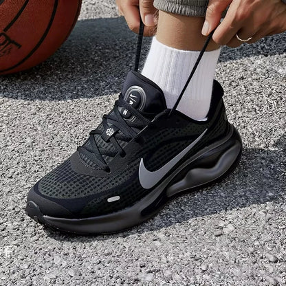Chaussures de course Nike pour hommes, modèle 7/24, FN0228-009, tige en tissu et en matière synthétique, respirantes, légères, idéales pour l’entraînement sportif.
