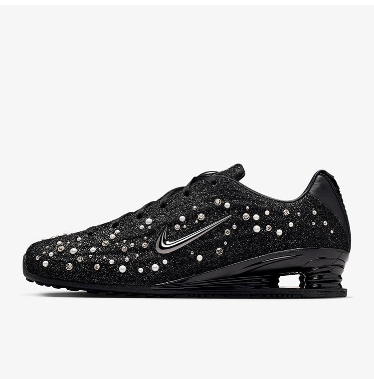 Nike Shox Z da donna, scarpe sportive basse con lacci, resistenti all'usura e con assorbimento degli urti, IQ1157-010
