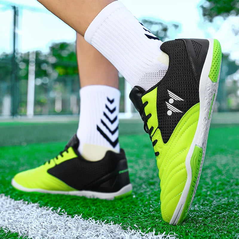 Nouvelles Chaussures de Football Montantes pour Hommes de Haute Qualité – Crampons Antidérapants pour Gazon et Futsal, Idéales pour Matchs en Salle et Sports de Plein Air – Meilleures Ventes